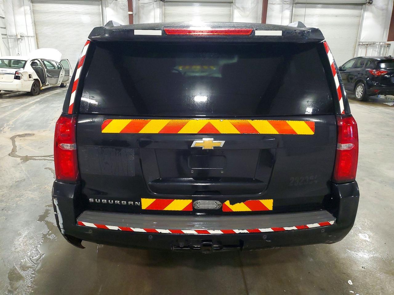2020 Chevrolet Suburban K1500 Lt - zdjęcie 6