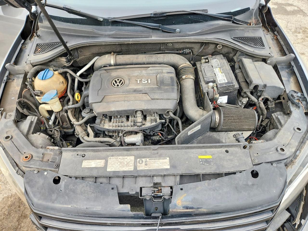 2015 Volkswagen Passat S - zdjęcie 11