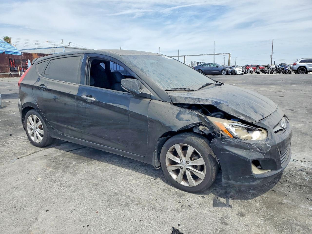 2013 Hyundai Accent Se - zdjęcie 4