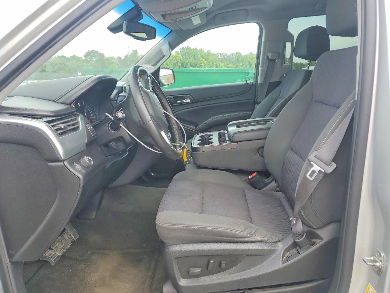 2015 Chevrolet Tahoe C1500 Ls - zdjęcie 7