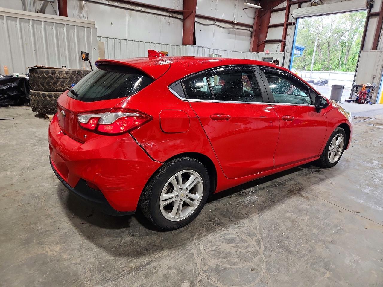 2017 Chevrolet Cruze Lt - zdjęcie 3