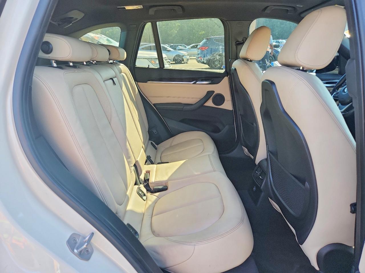 2017 BMW X1 xDrive28I - zdjęcie 11