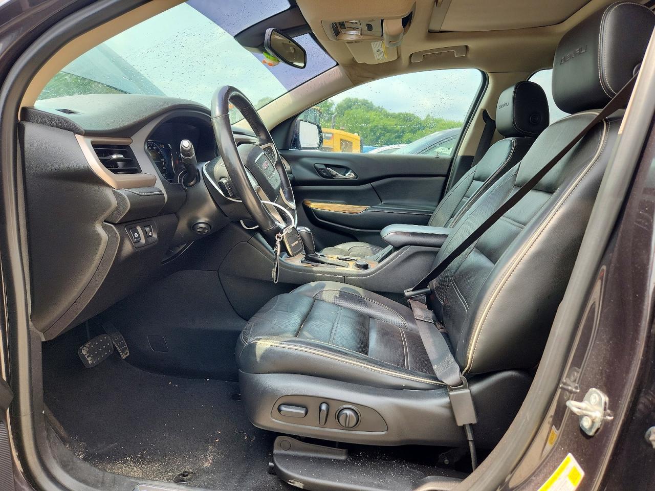 2017 GMC Acadia Denali - zdjęcie 7