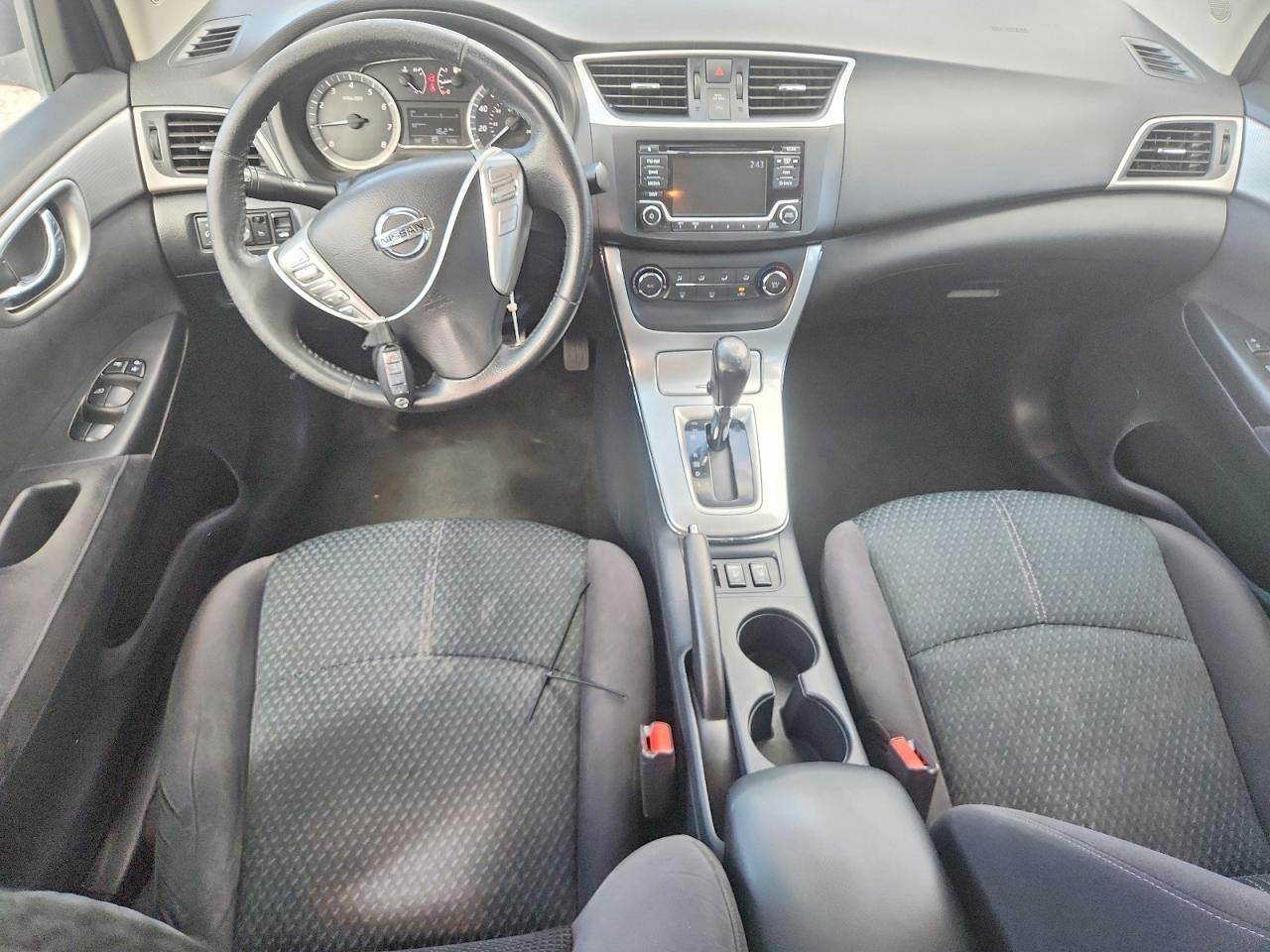 2015 Nissan Sentra Sr - zdjęcie 8