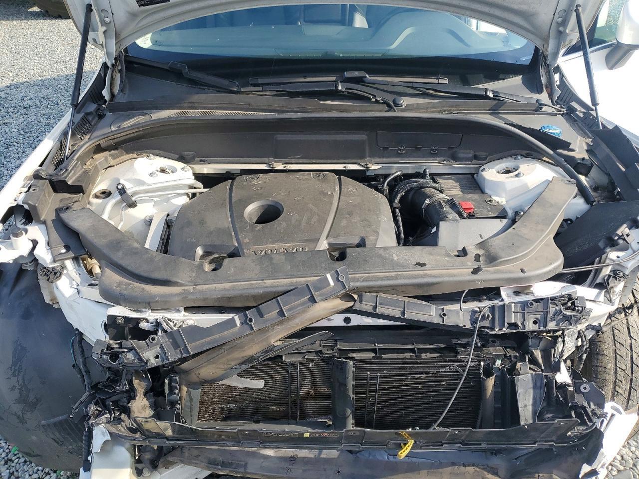 2019 Volvo Xc60 T5 Momentum - zdjęcie 12