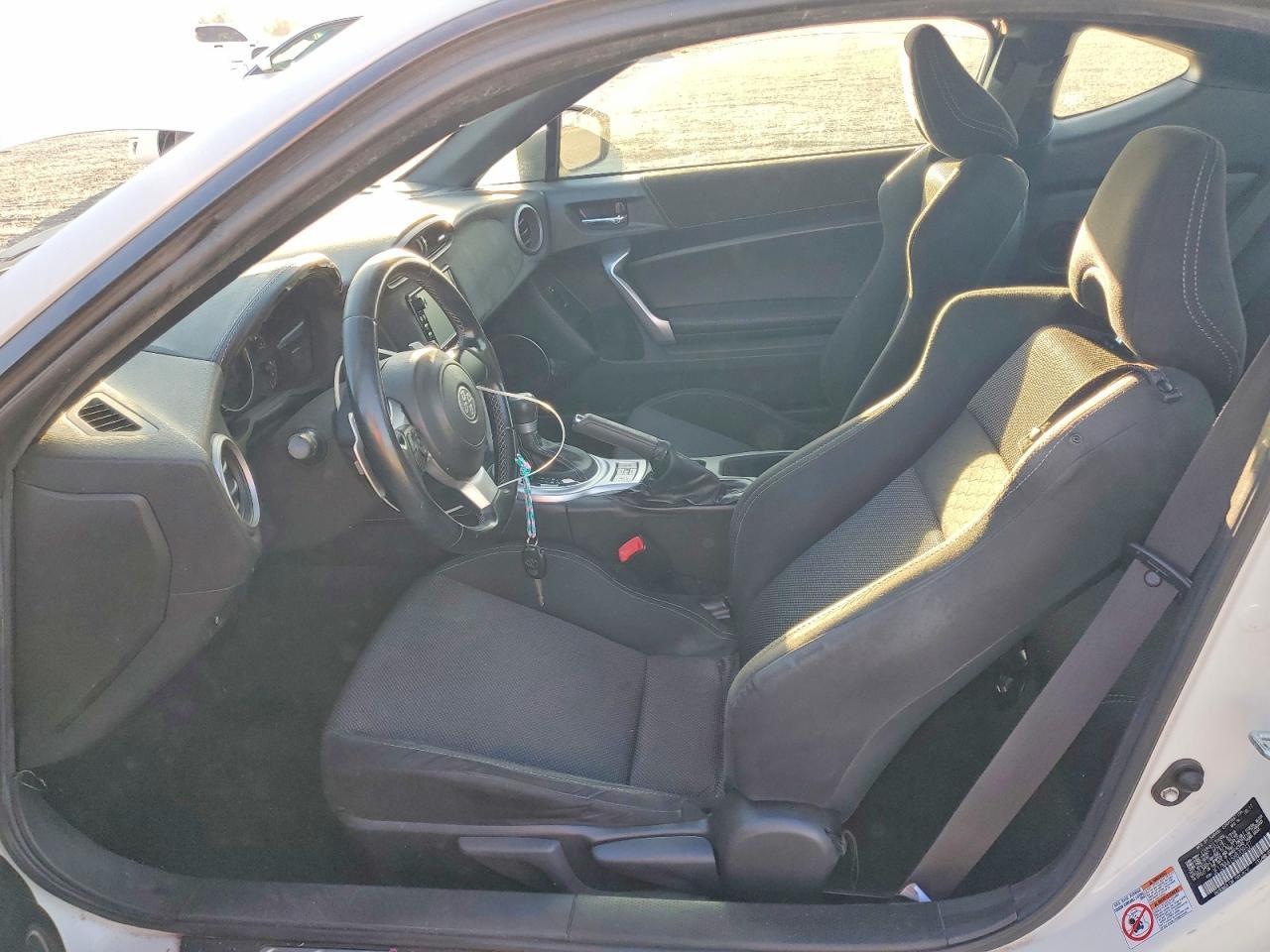 2017 Toyota 86 Base - zdjęcie 7