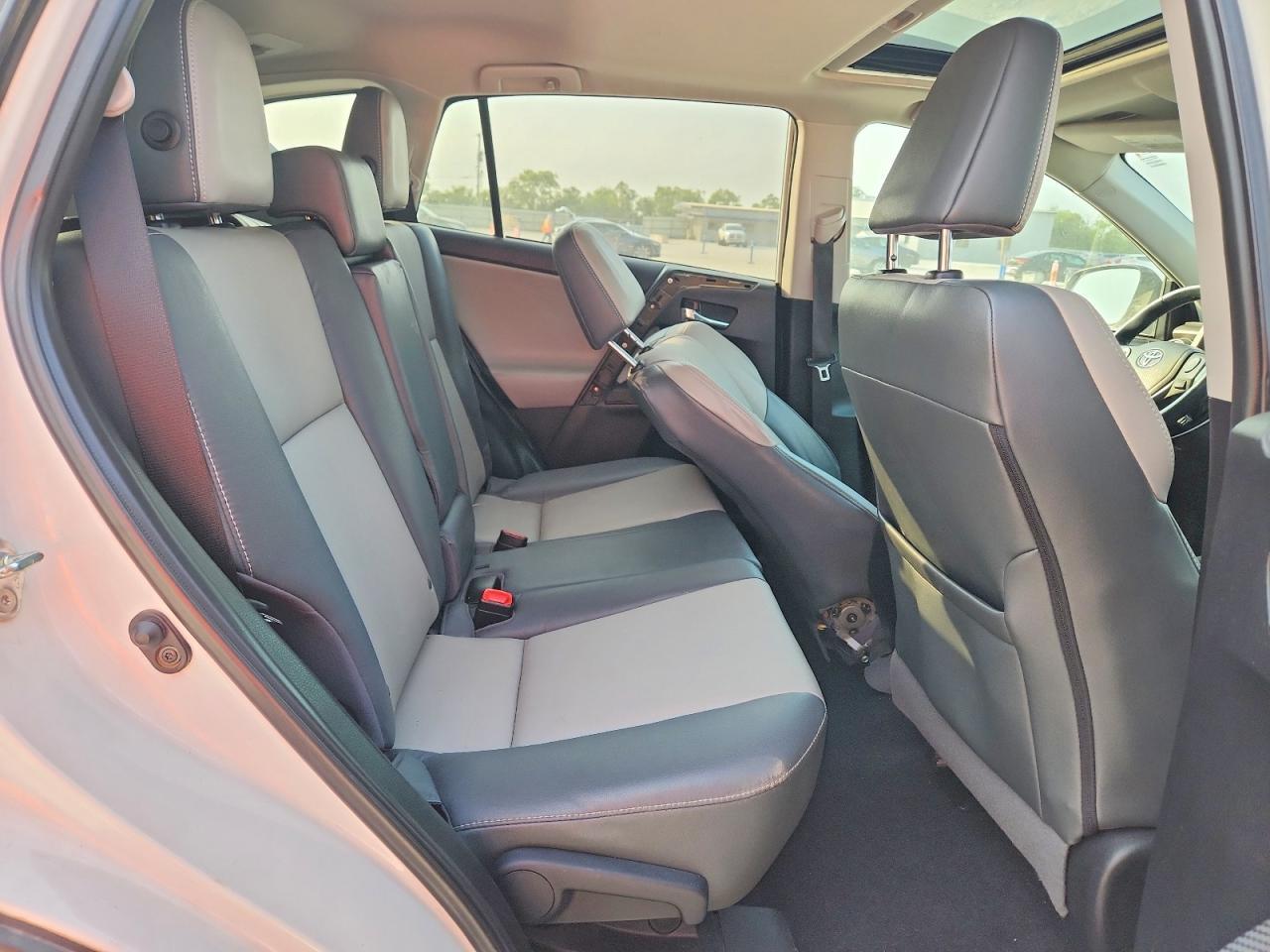 2015 Toyota Rav4 Limited - zdjęcie 11