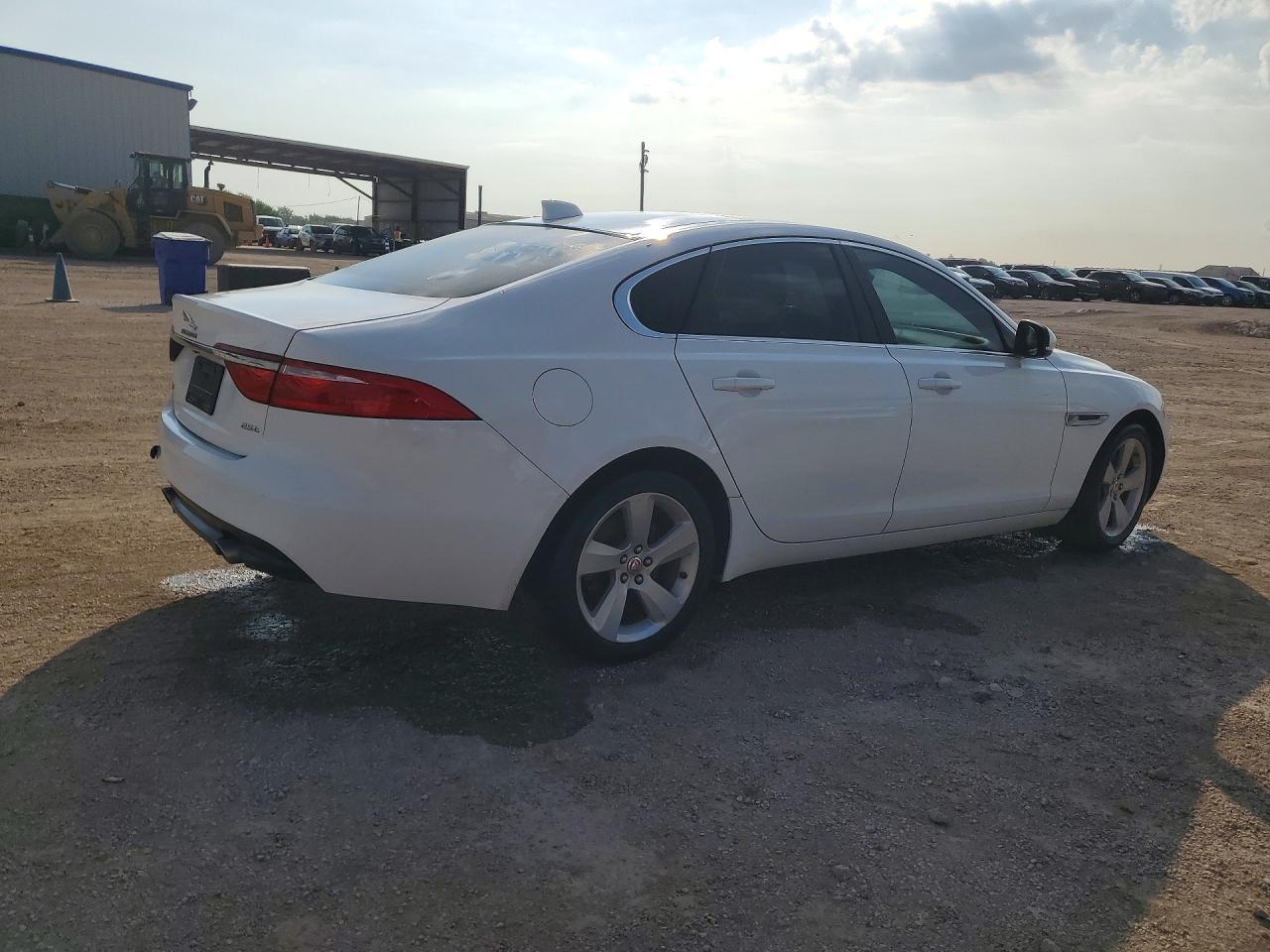 2018 Jagu Jaguar Xf 2Wd 4C 4D Sedan 25T - zdjęcie 3