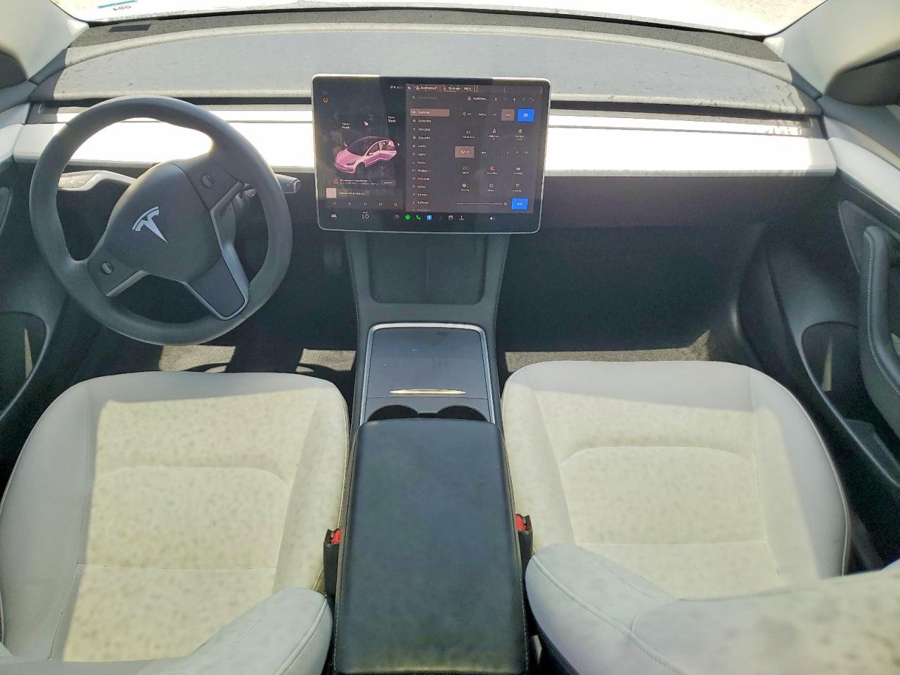 2023 Tesla Model 3 - zdjęcie 8