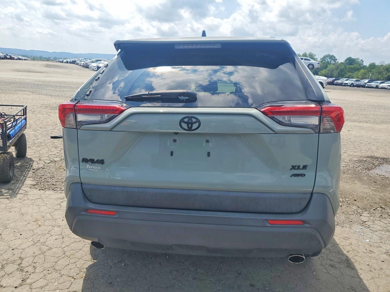 2019 Toyota Rav4 Xle - zdjęcie 6