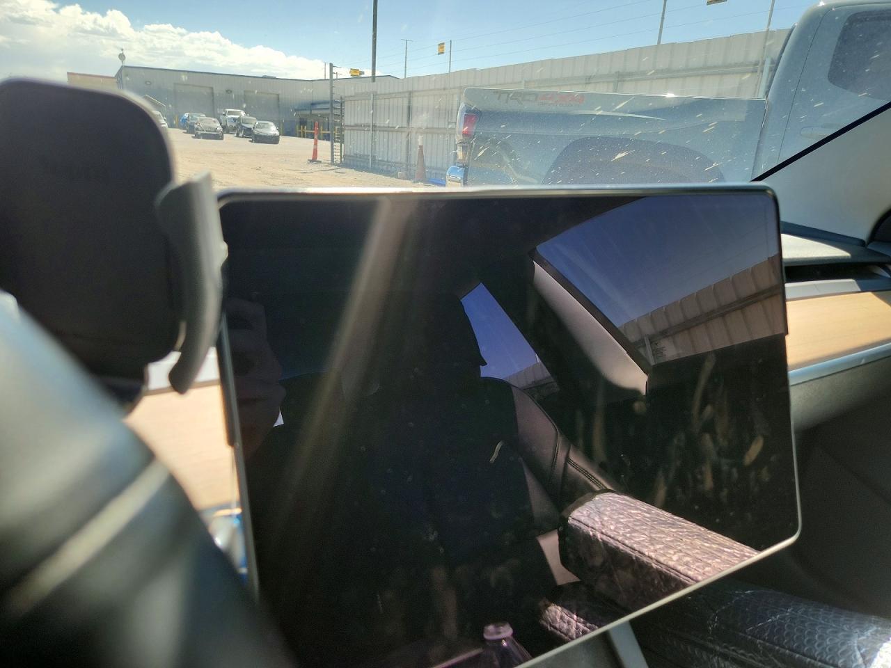 2022 Tesla Model 3 - zdjęcie 9