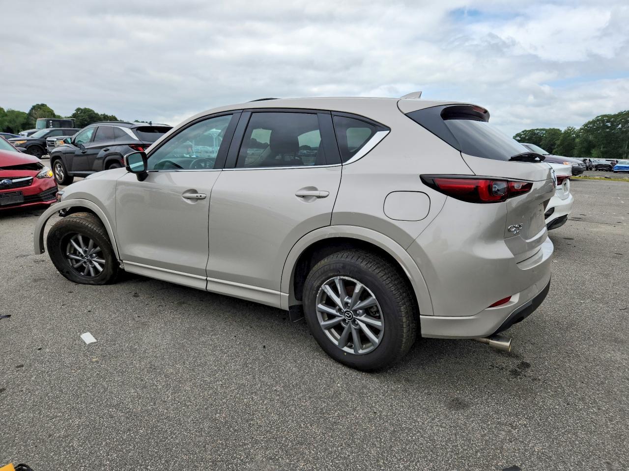 2025 Mazda Cx-5 Preferred - zdjęcie 2