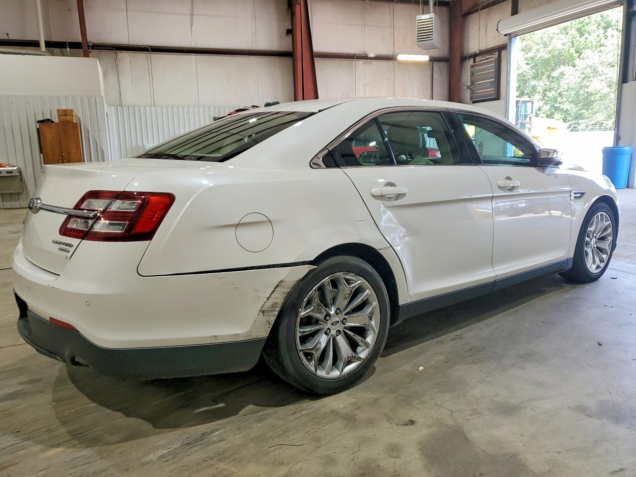 2016 Ford Taurus Limited - zdjęcie 3