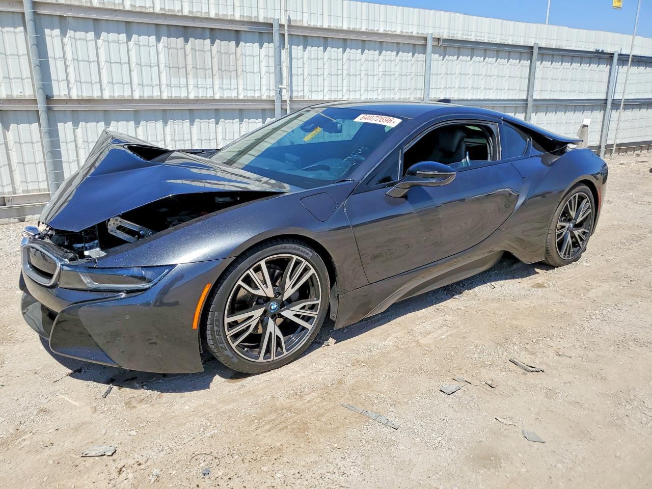 2016 BMW I8 - zdjęcie główne