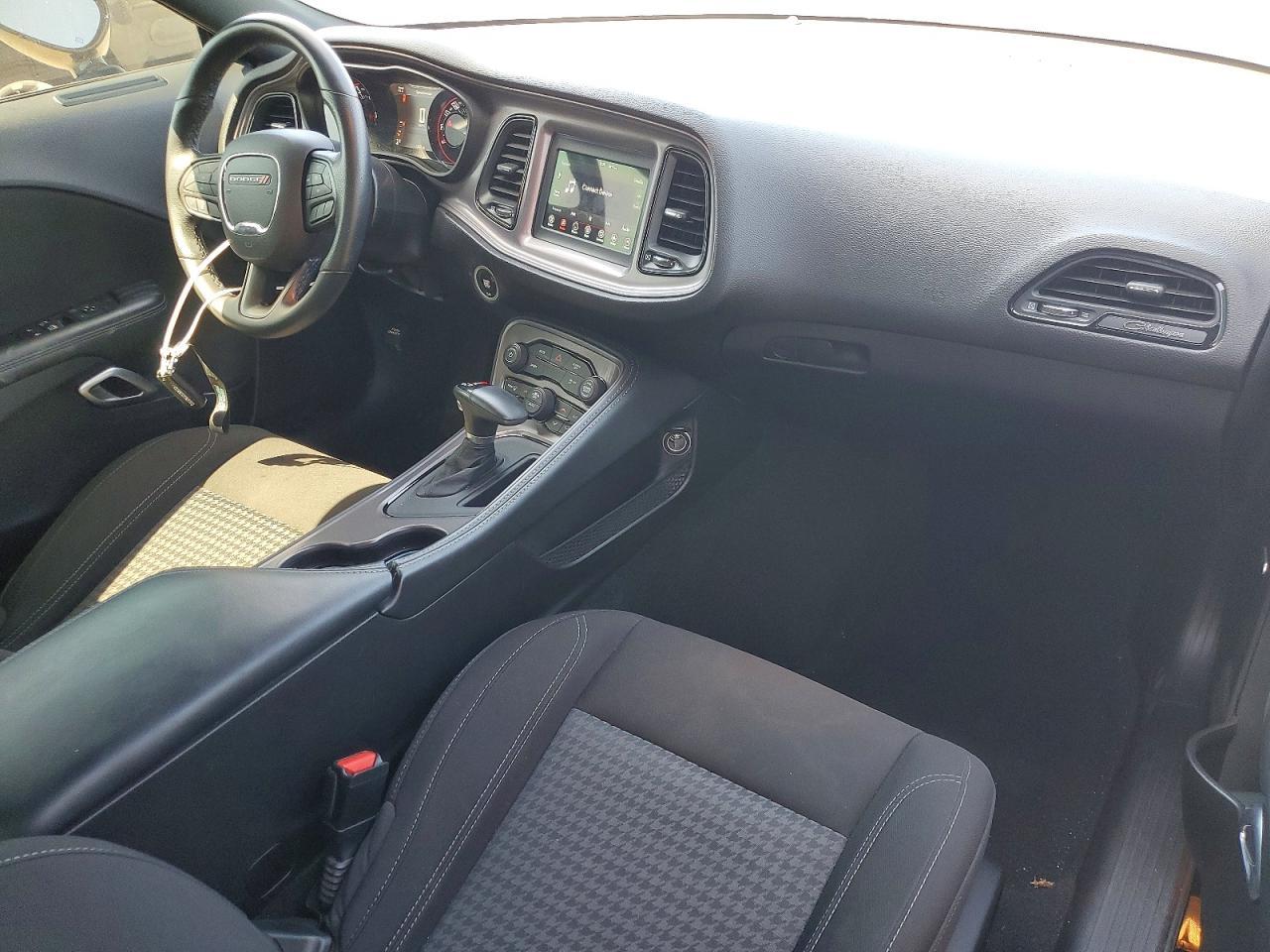 2023 Dodge Challenger Sxt - zdjęcie 8