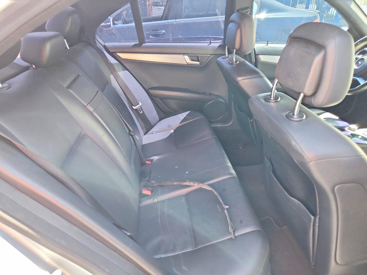 2013 Mercedes-Benz C 250 - zdjęcie 11