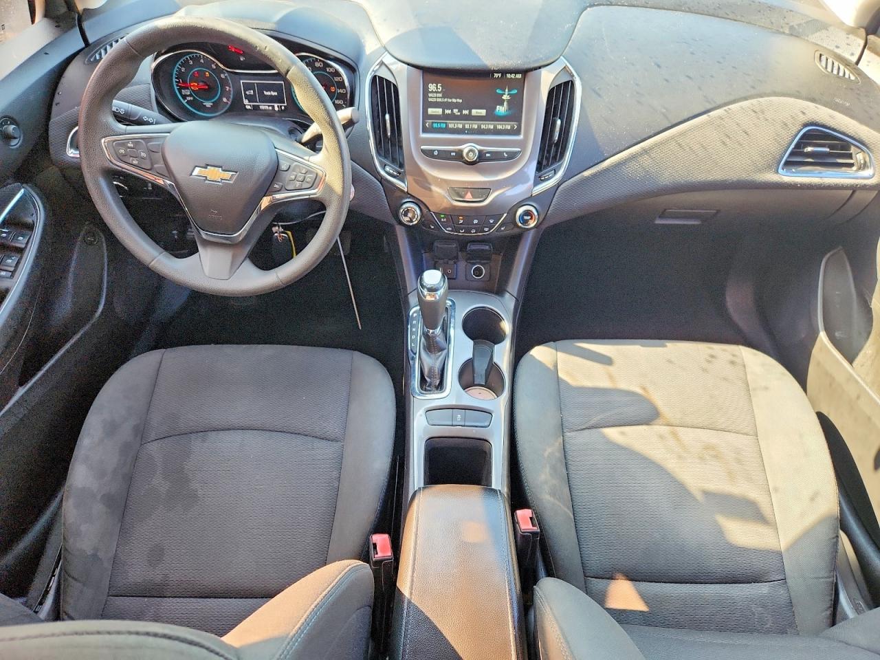 2017 Chevrolet Cruze Lt - zdjęcie 8