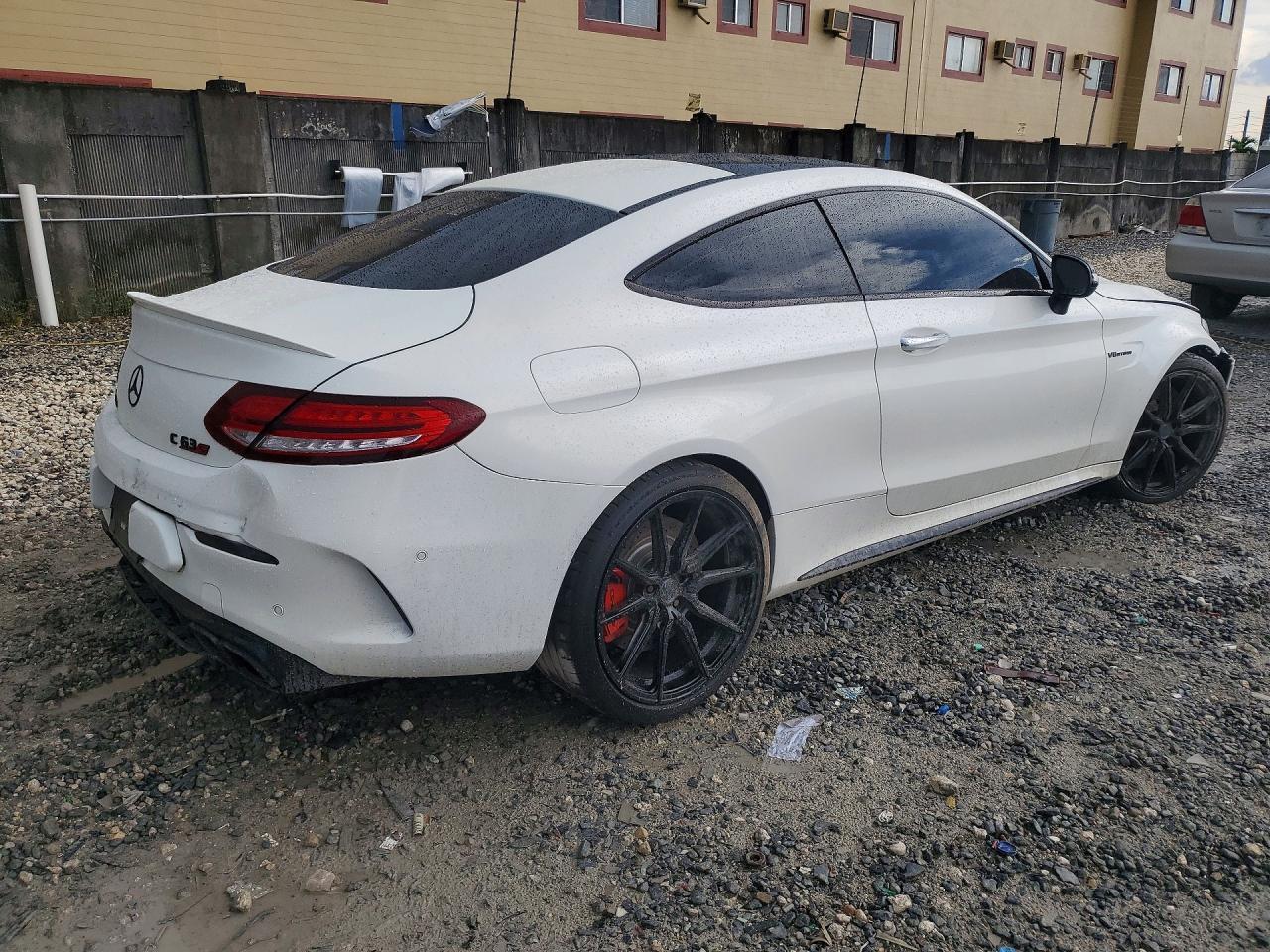 2019 Mercedes-Benz C 63 Amg-S - zdjęcie 3