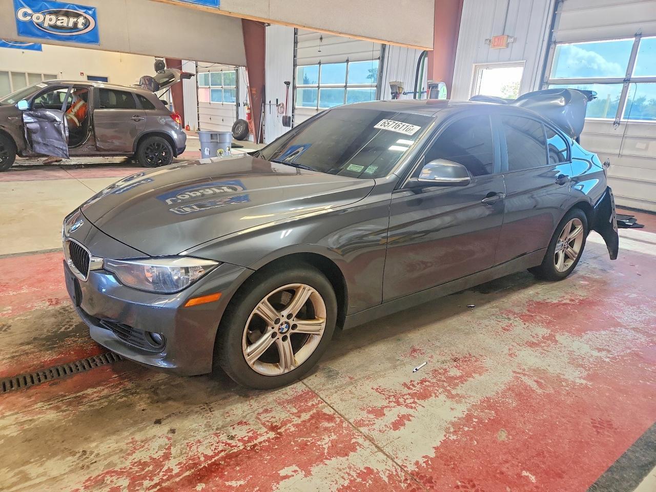 2015 BMW Seria 3 328i - zdjęcie główne