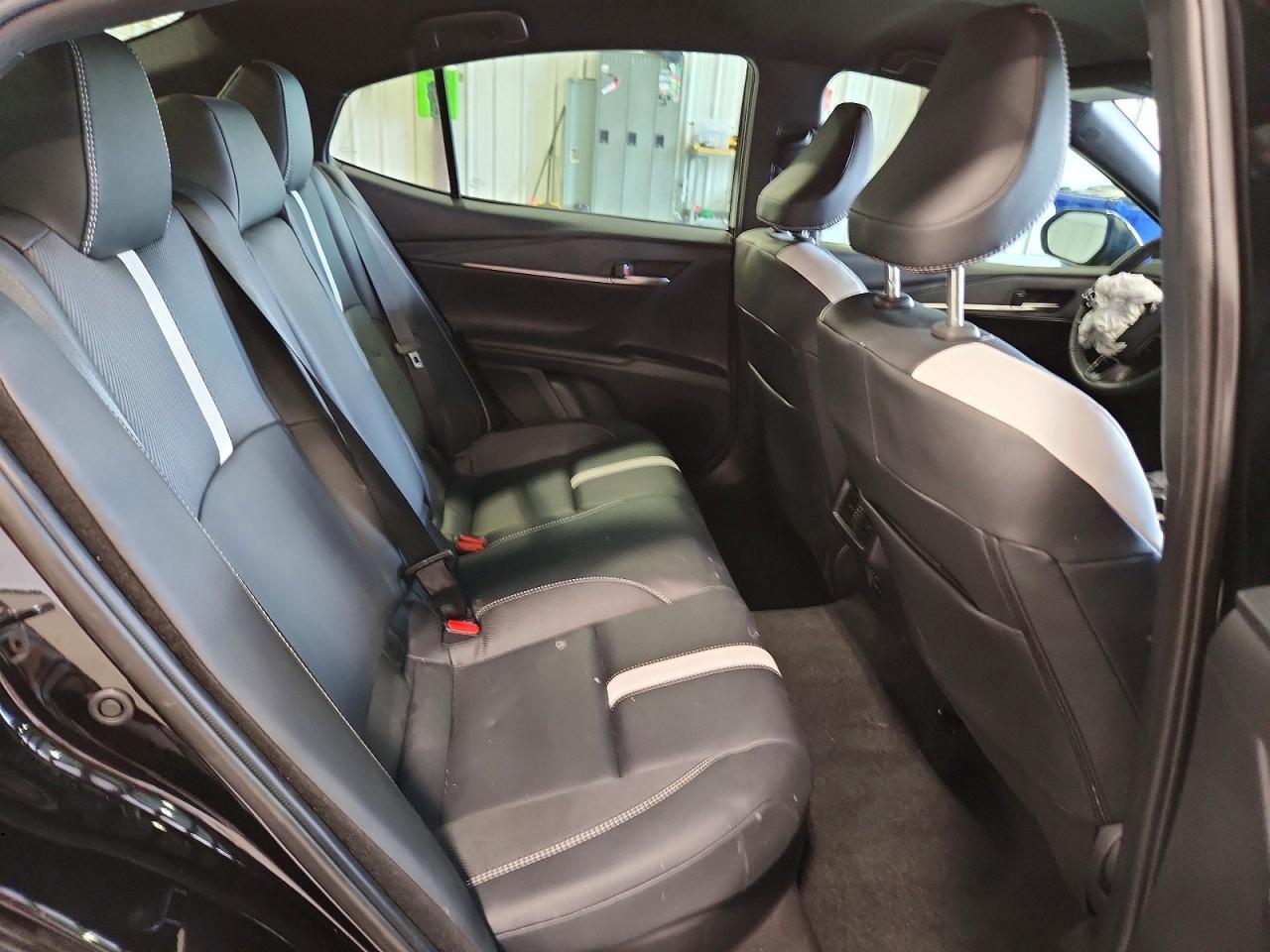 2025 Toyota Camry Se - zdjęcie 10