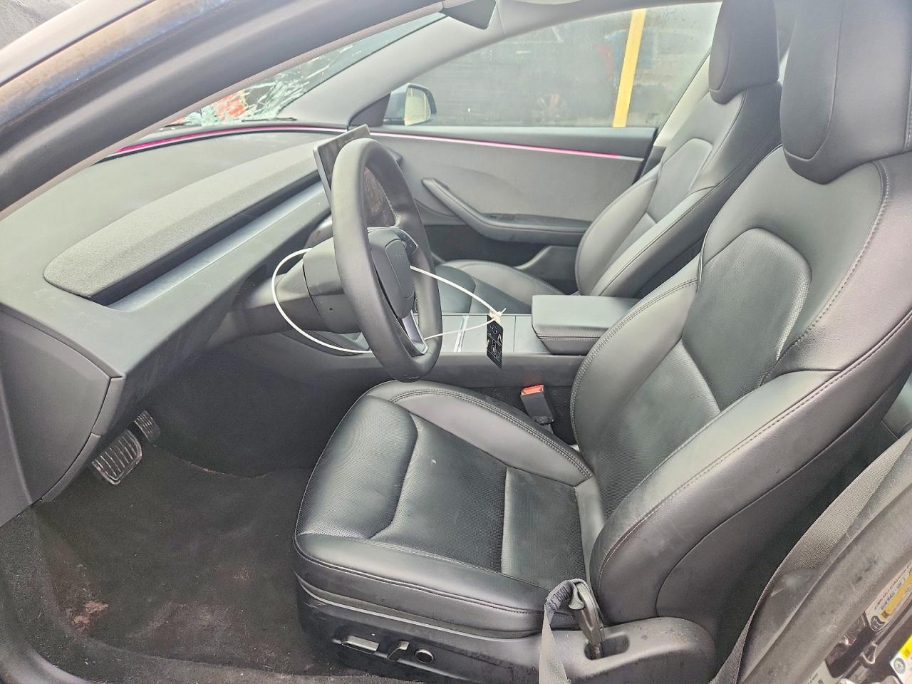 2024 Tesla Model 3 - zdjęcie 7
