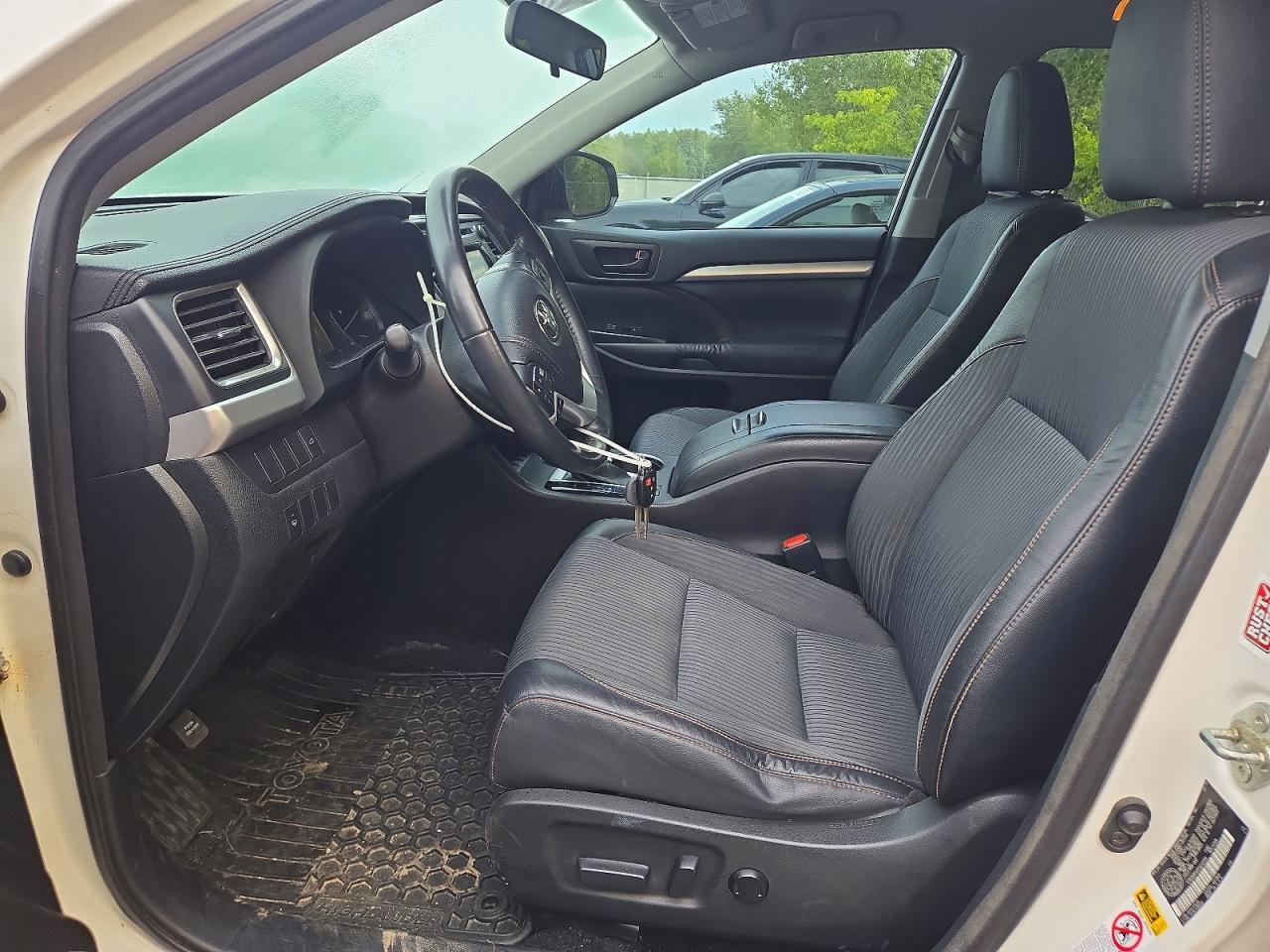 2014 Toyota Highlander Le - zdjęcie 7