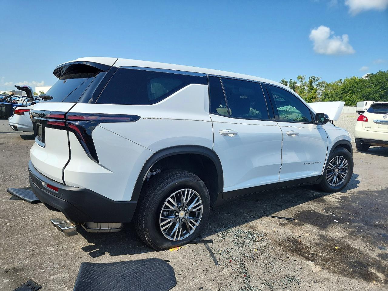 2024 Chevrolet Traverse Ls - zdjęcie 3