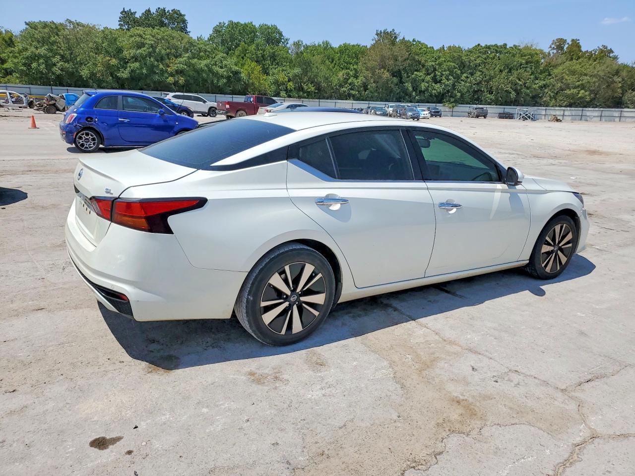 2019 Nissan Altima Sl - zdjęcie 3