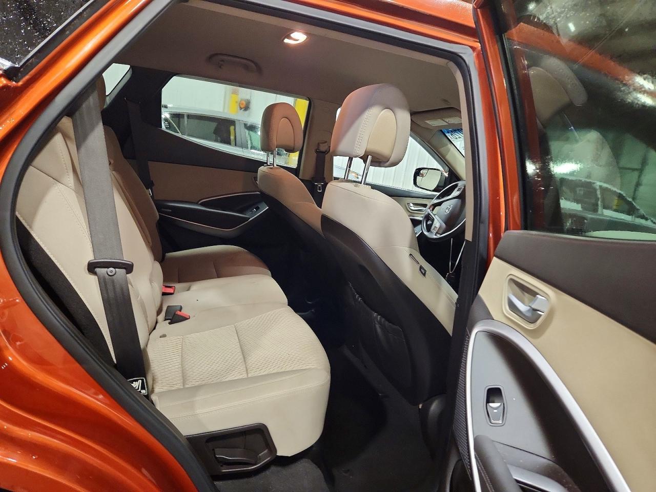 2015 Hyundai Santa Fe Sport 2.4L - zdjęcie 11