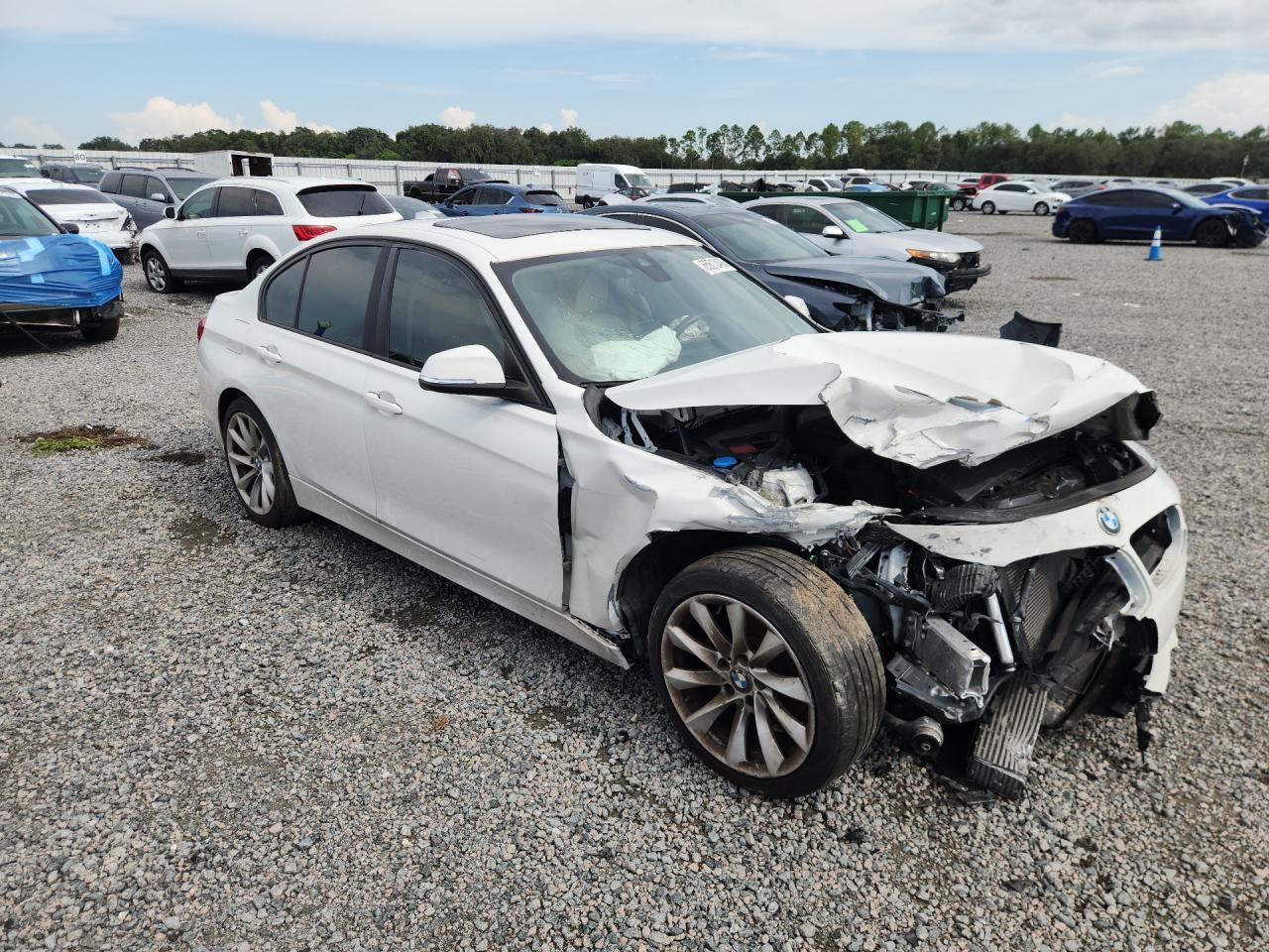 2018 BMW 320 I - zdjęcie 4