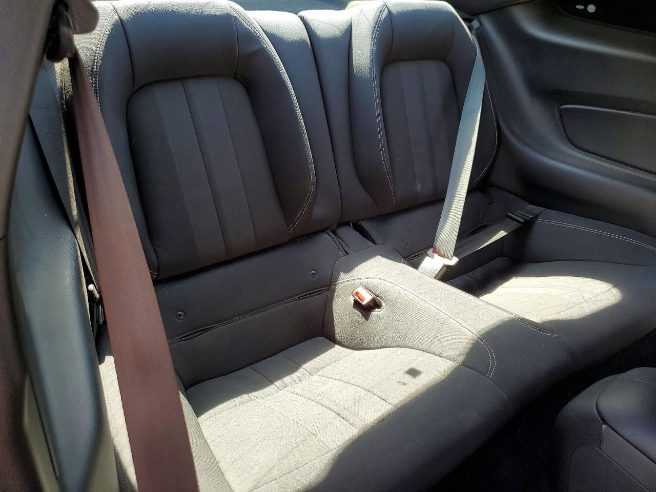 2019 Ford Mustang - zdjęcie 10