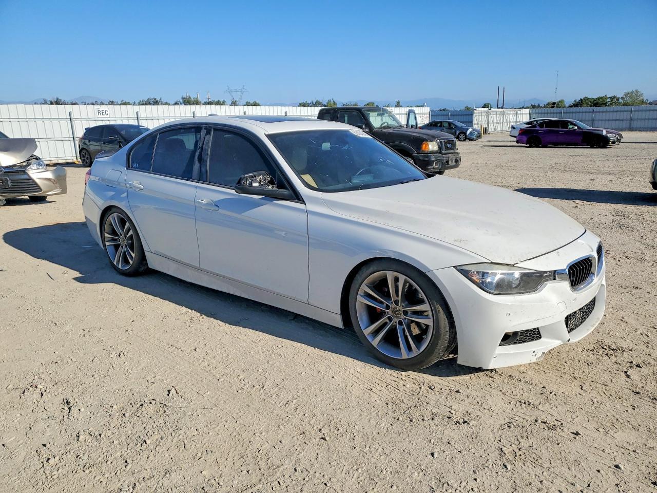 2018 BMW 330 I - zdjęcie 4