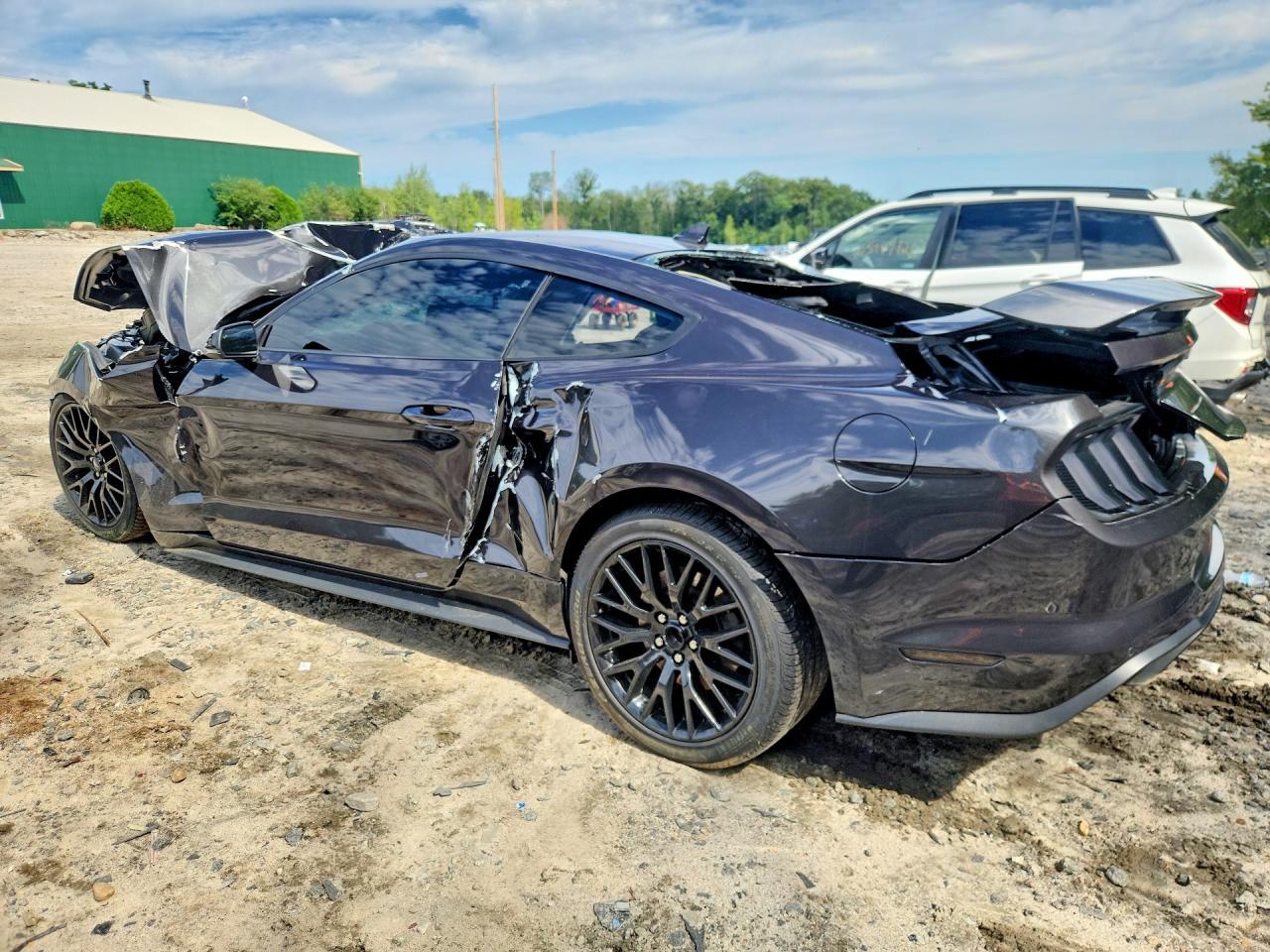 2023 Ford Mustang Gt - zdjęcie 2