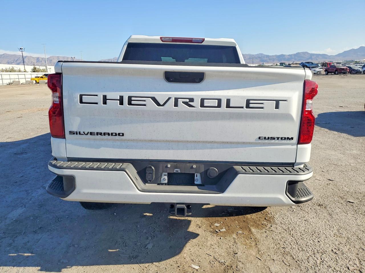 2024 Chevrolet Silverado C1500 Custom - zdjęcie 6