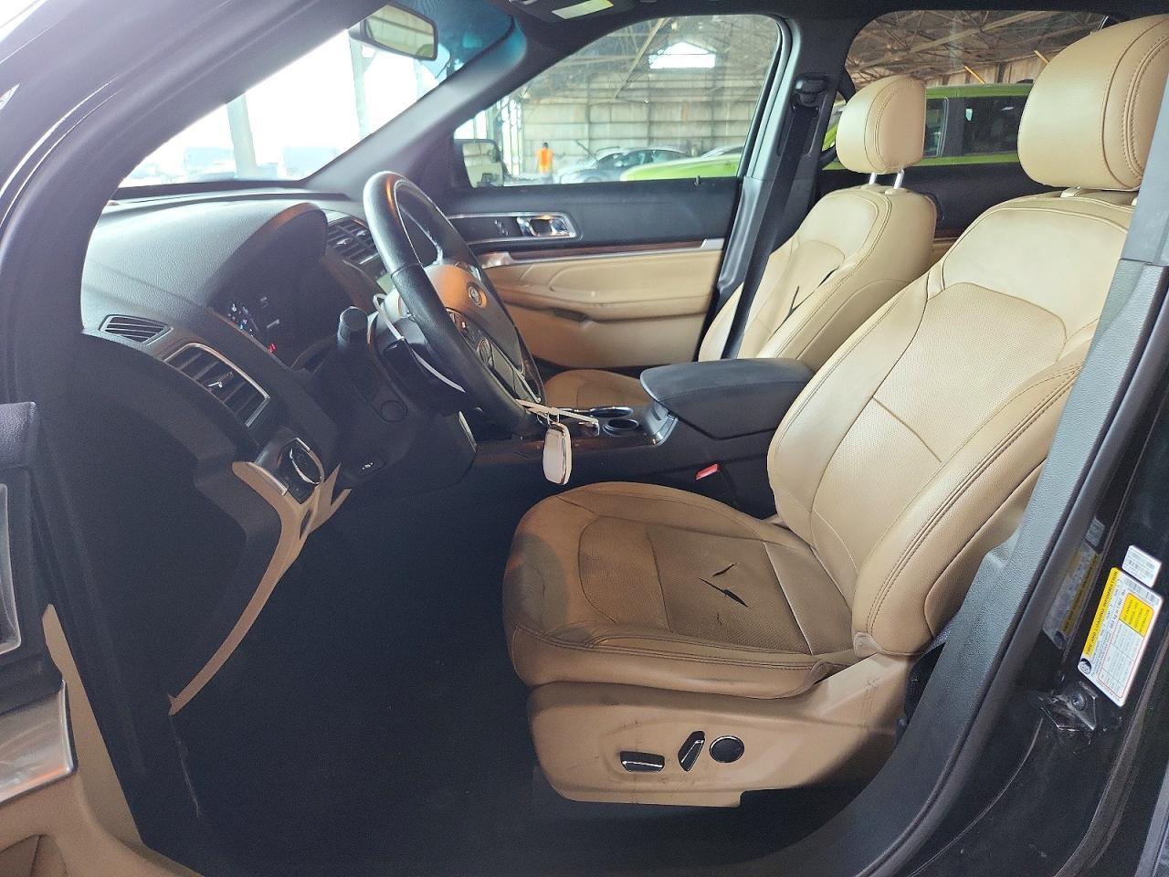 2017 Ford Explorer Limited - zdjęcie 7