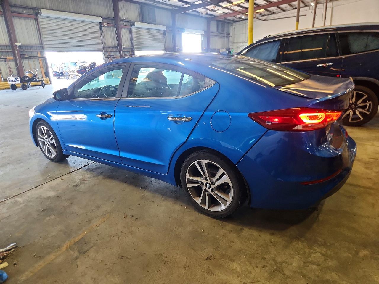2017 Hyundai Elantra Limited - zdjęcie 2