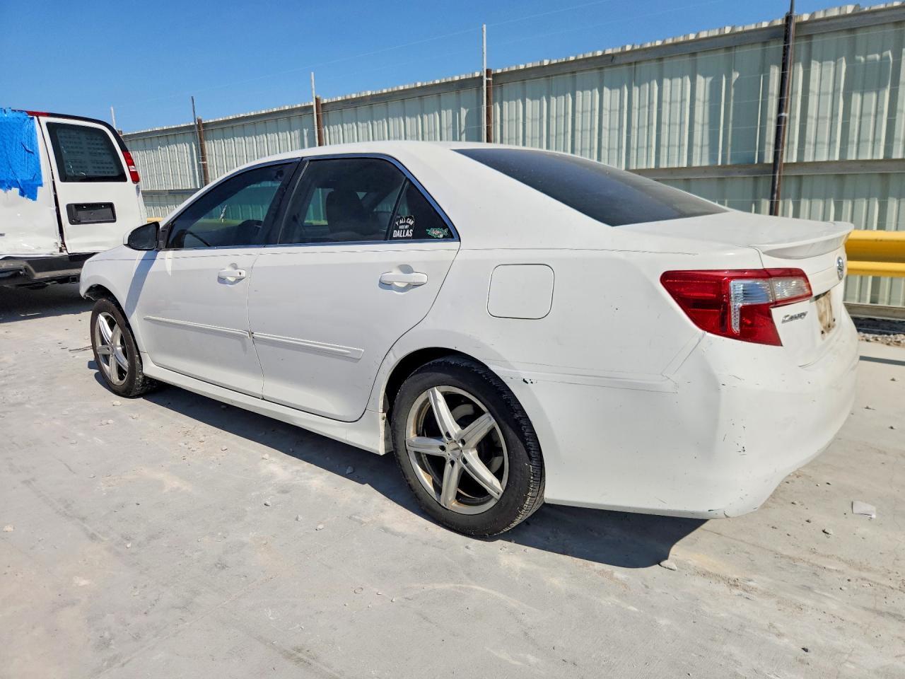 2013 Toyota Camry Se - zdjęcie 2