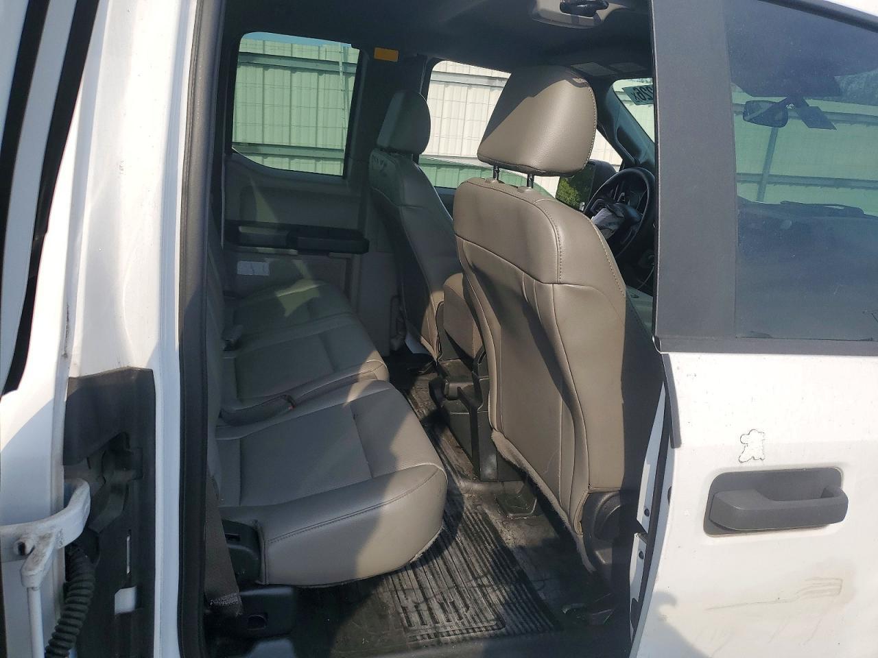 2015 Ford F150 Super Cab - zdjęcie 11