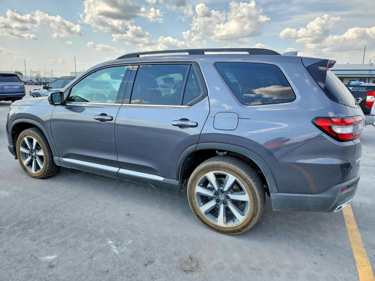 2025 Honda Pilot Elite - zdjęcie 2