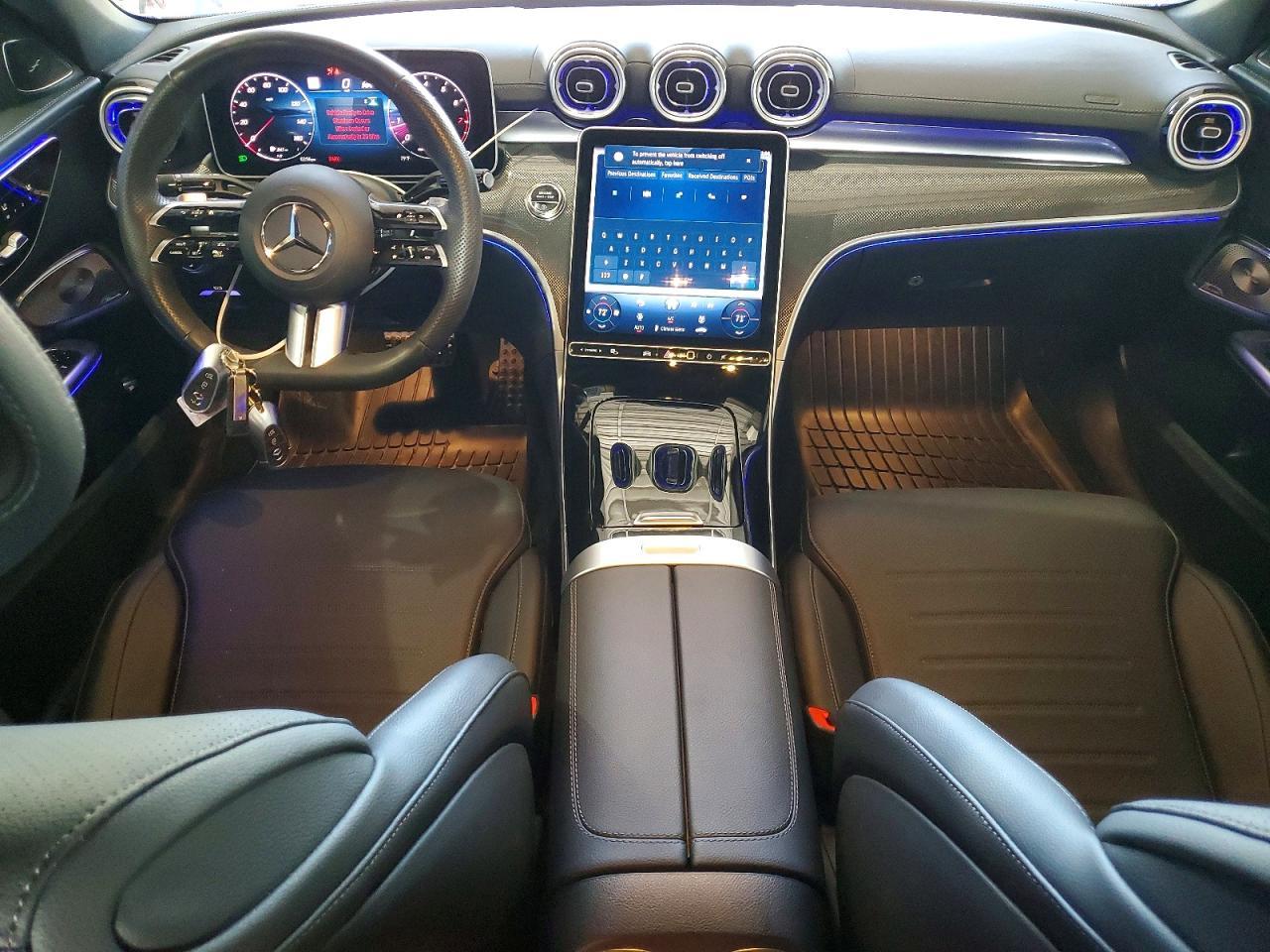 2025 Mercedes-Benz C 300 4Matic - zdjęcie 8
