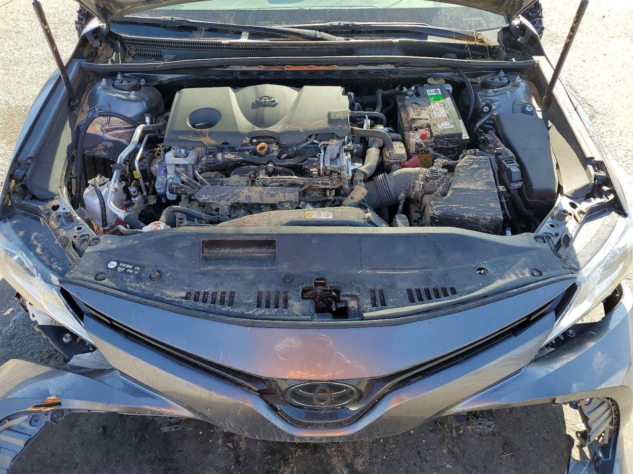 2019 Toyota Camry Le - zdjęcie 11