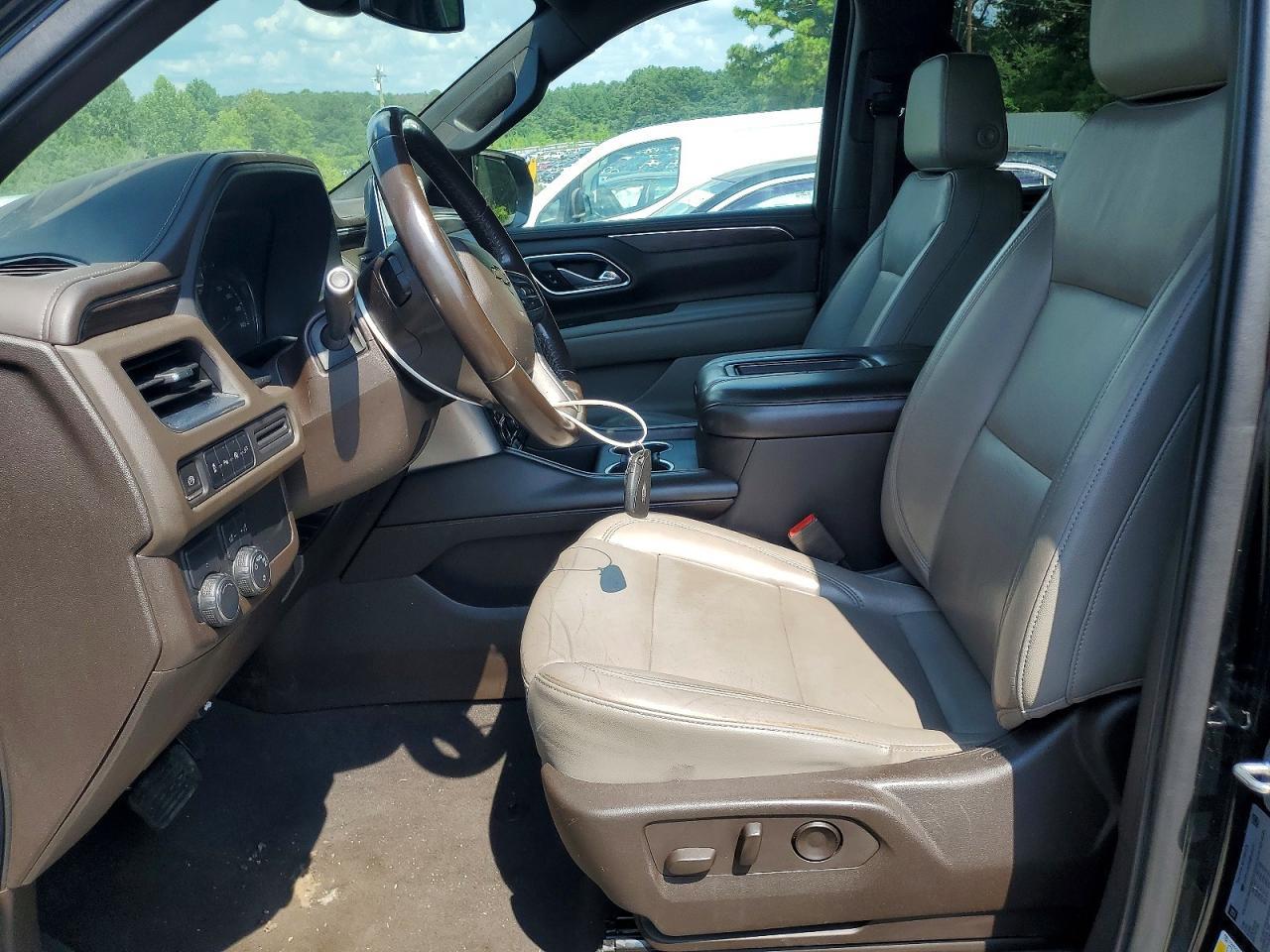 2021 Chevrolet Suburban C1500 Lt - zdjęcie 7