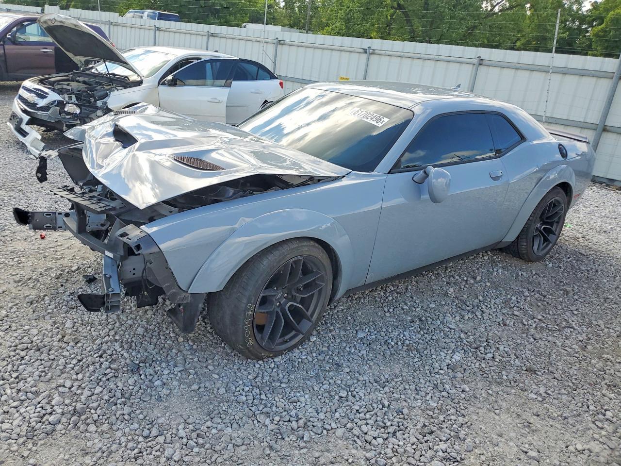 2022 Dodg Challenger - zdjęcie główne