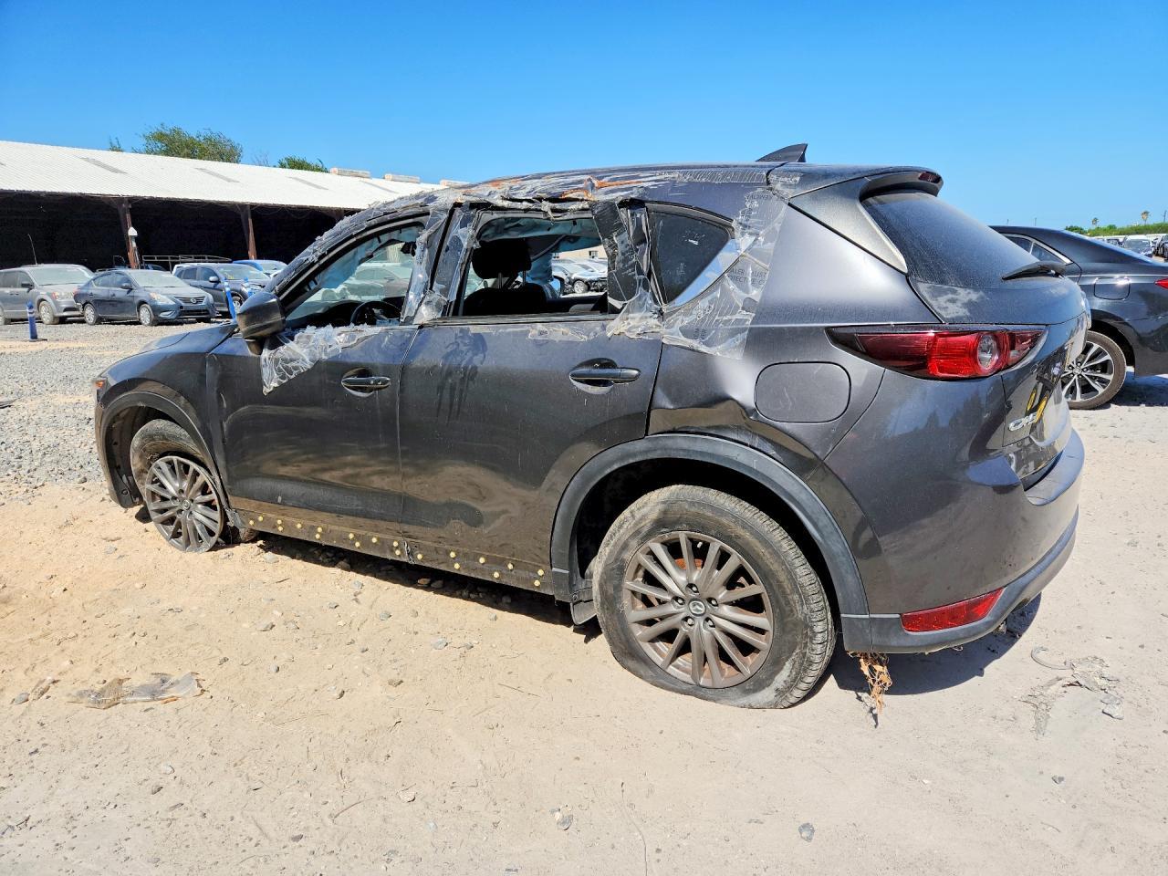 2017 Mazda Cx-5 Touring - zdjęcie 2