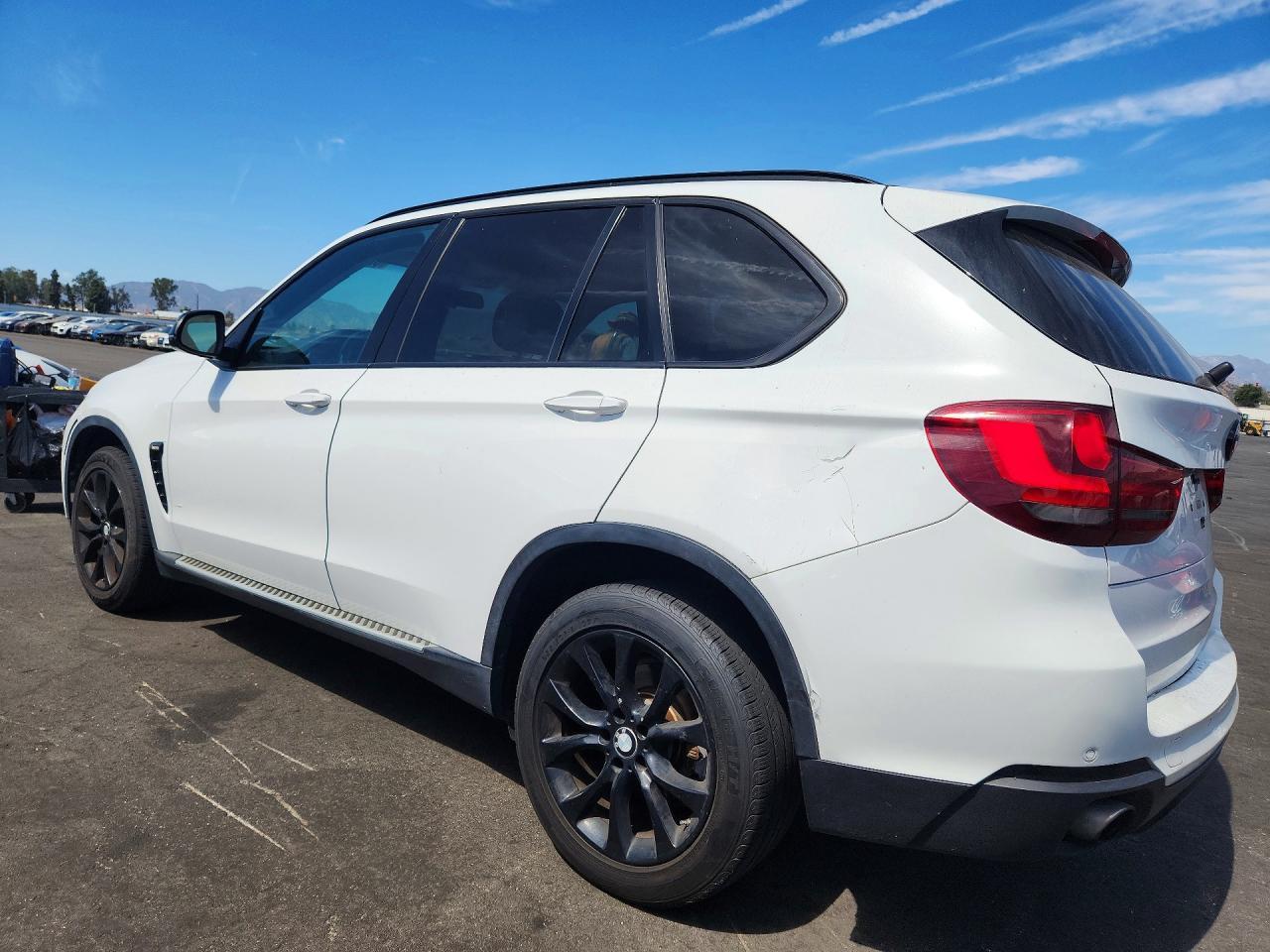 2015 BMW X5 xDrive35I - zdjęcie 2