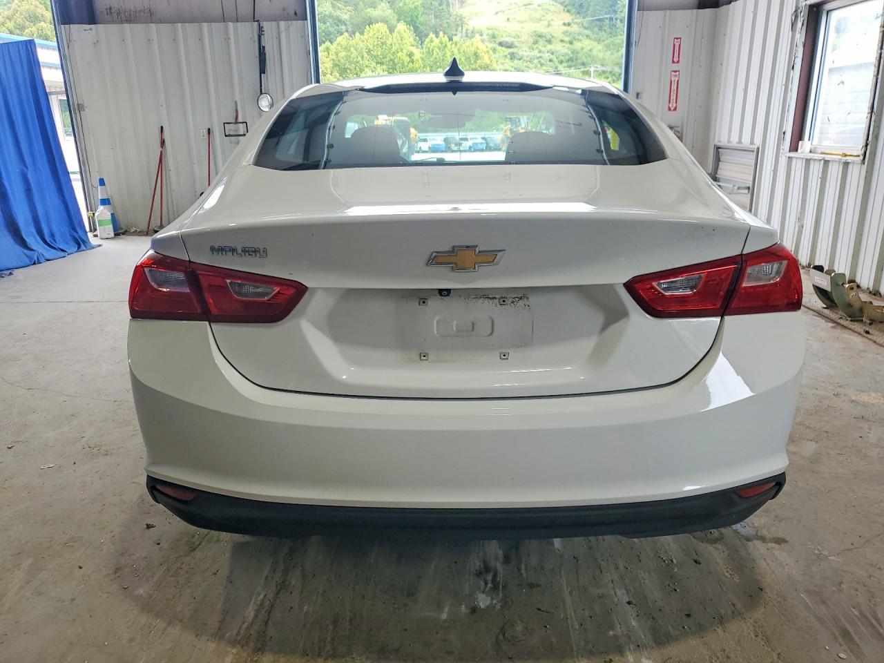 2023 Chevrolet Malibu Ls - zdjęcie 6