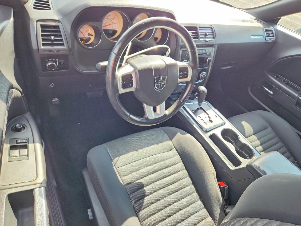 2013 Dodge Challenger Sxt - zdjęcie 8