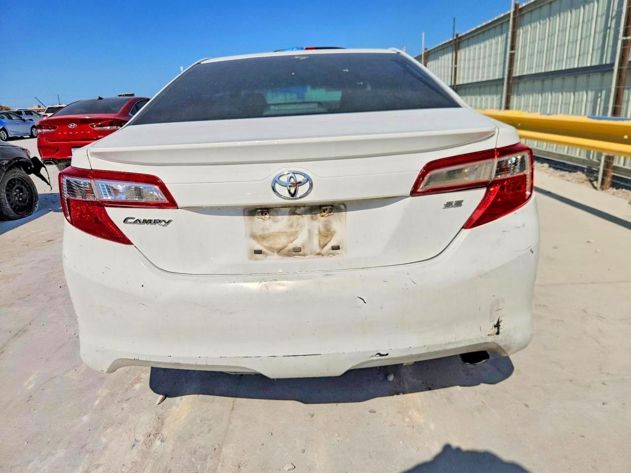 2013 Toyota Camry Se - zdjęcie 6