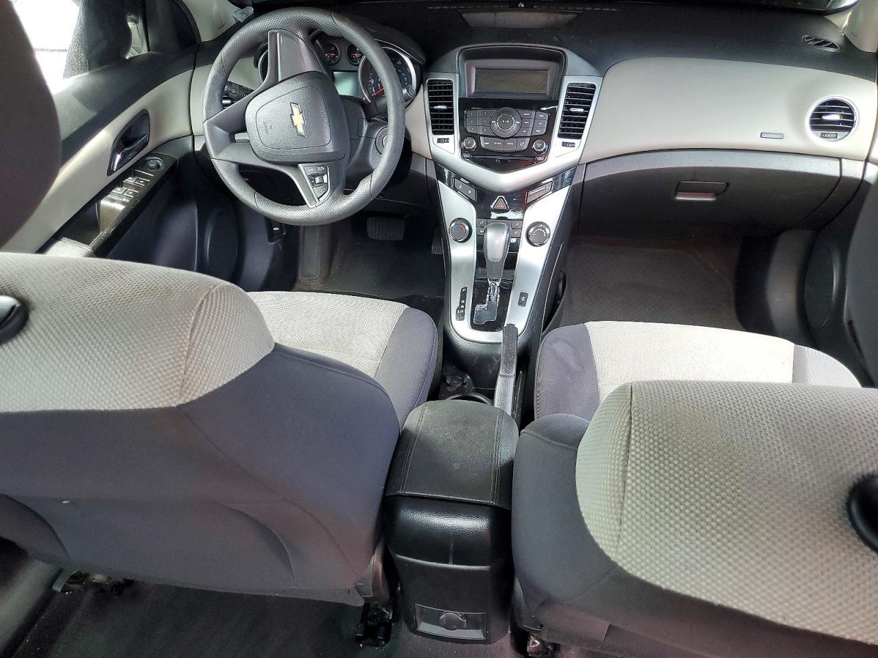 2014 Chevrolet Cruze Ls - zdjęcie 8