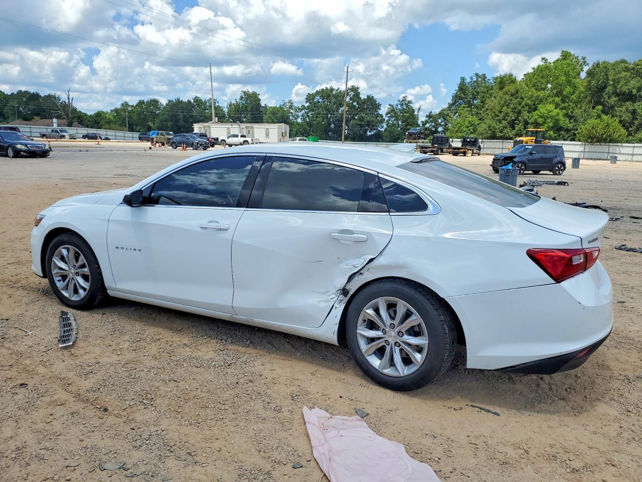 2024 Chevrolet Malibu Lt - zdjęcie 2